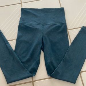 Athlete Elation 7/8 Leggings. Size XXS